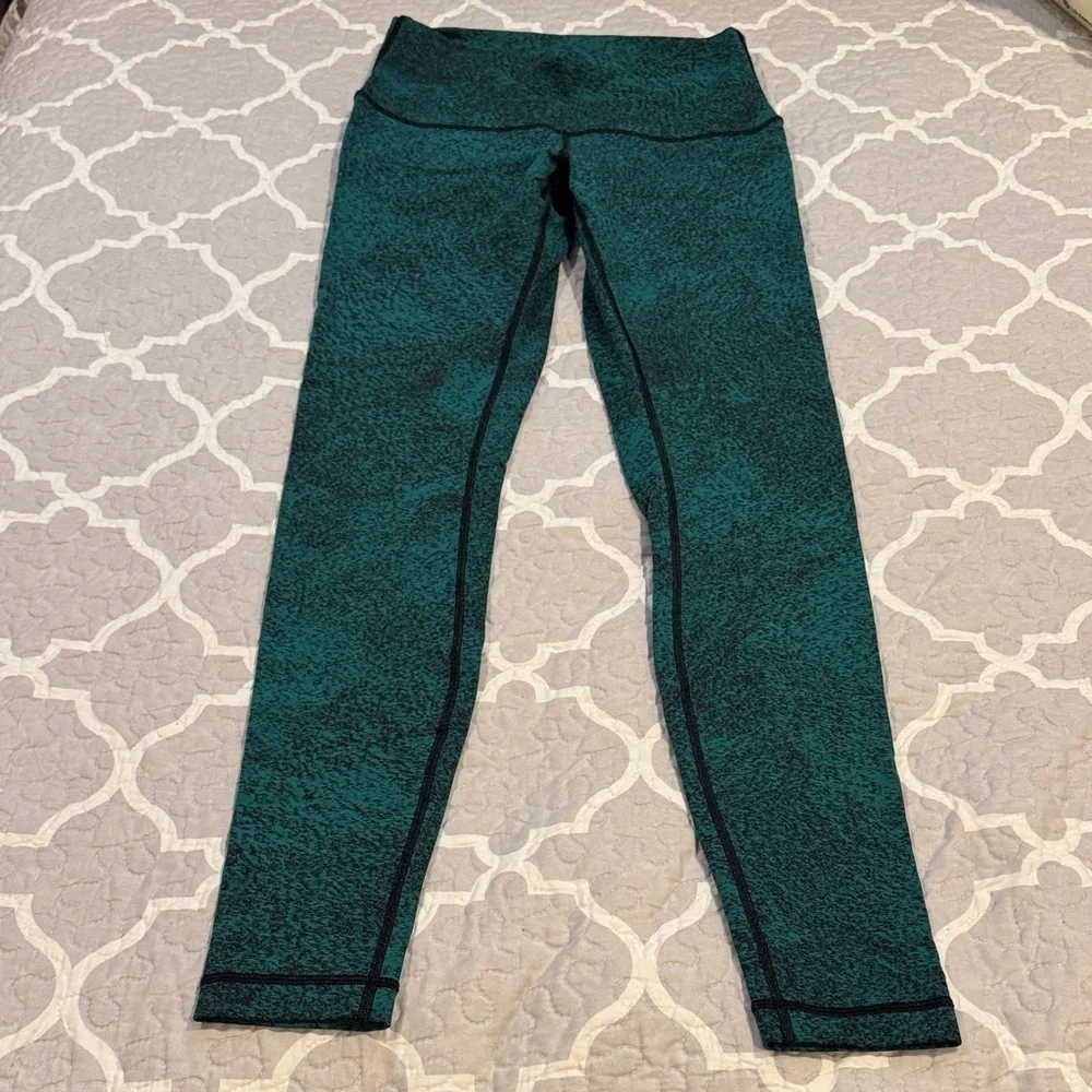 lululemon athletica chic teal